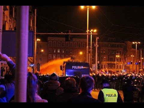 #Wrocław: Zamieszki na Marszu Niepodległości z okazji #11listopada